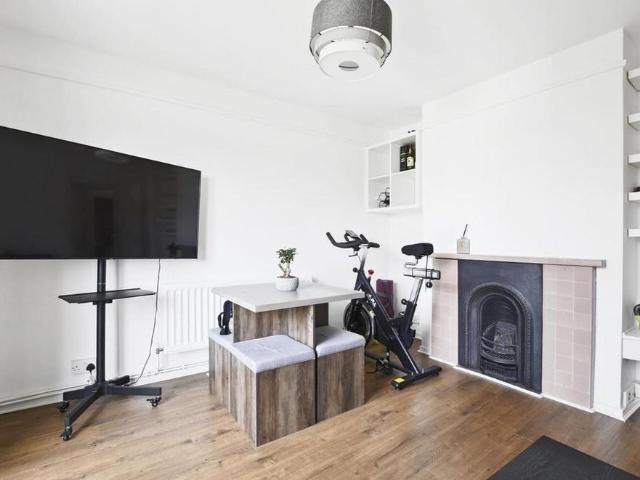 Apartment for rent in South Hampstead, Greater London