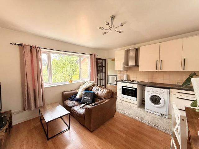 Apartment for rent in Woodthorpe, Elmfield