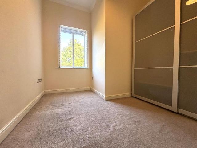 Apartment for rent in Widmore, Greater London