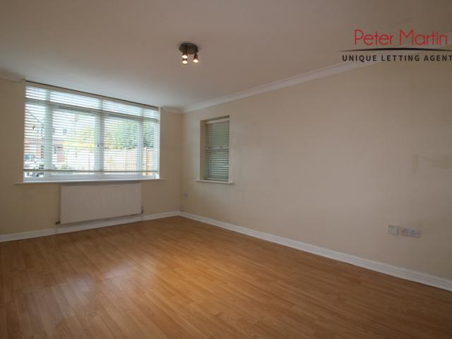 Apartment for rent in Holywell Estate, Watford