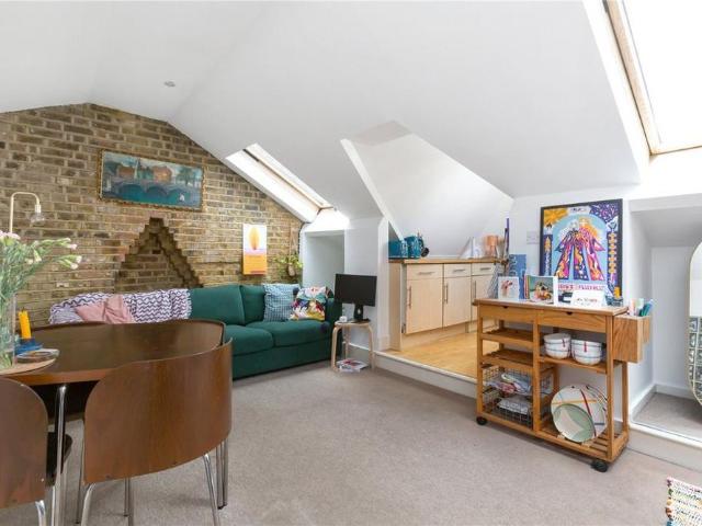 Apartment for rent in Clapton, Upper Clapton
