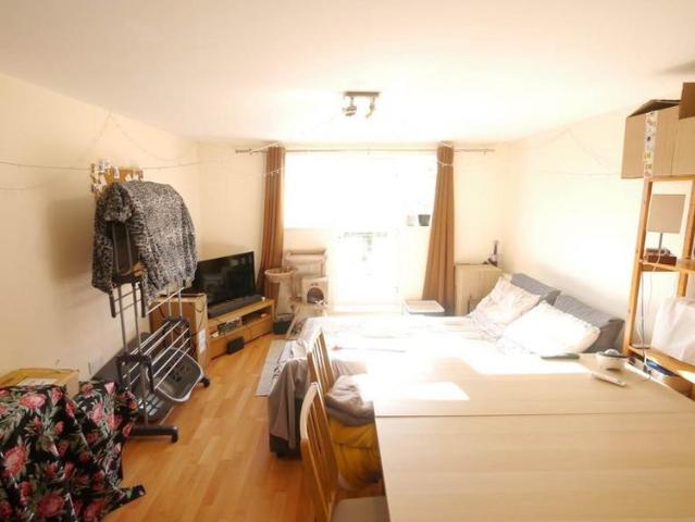 Apartment for rent in Batchworth, Hertfordshire