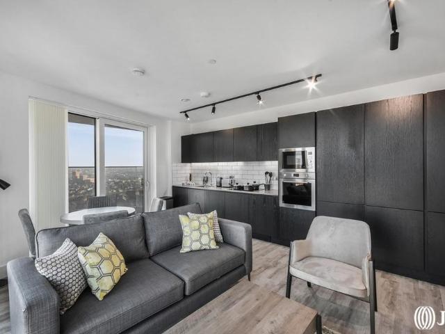 Apartment for rent in London Borough of Ealing, Greater London