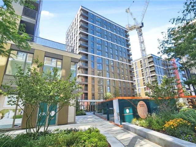 Flat for rent in Birch Green, Lower Halliford