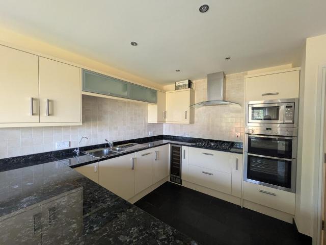 Flat for rent in Little Crosby, Sefton
