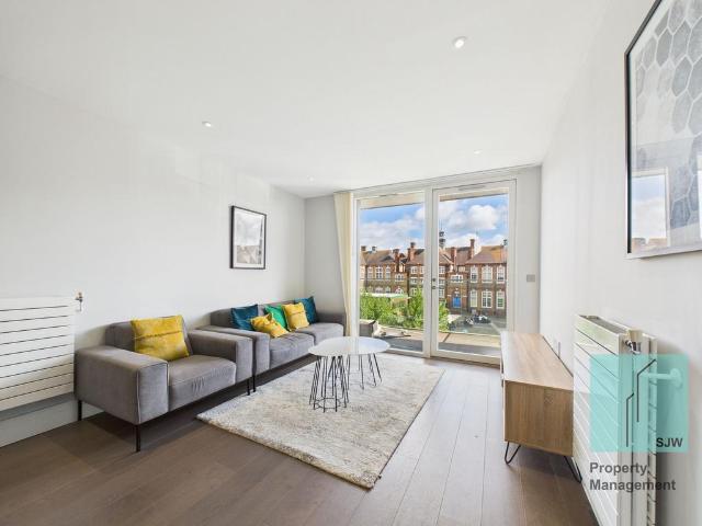 Flat for rent in Norbiton, Greater London