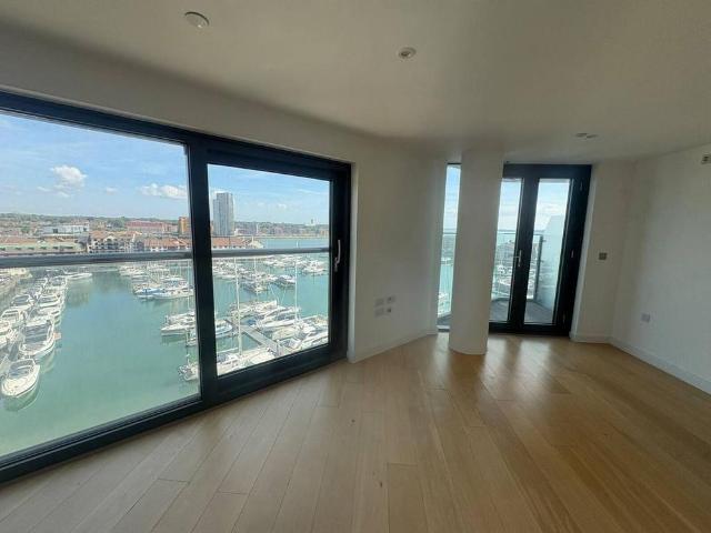 Apartment for rent in Ocean Village, Southampton
