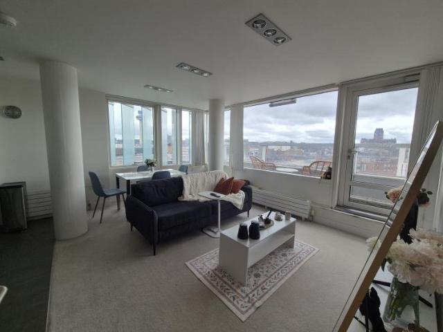 Flat for rent in Cavern Quarter, Calderstones