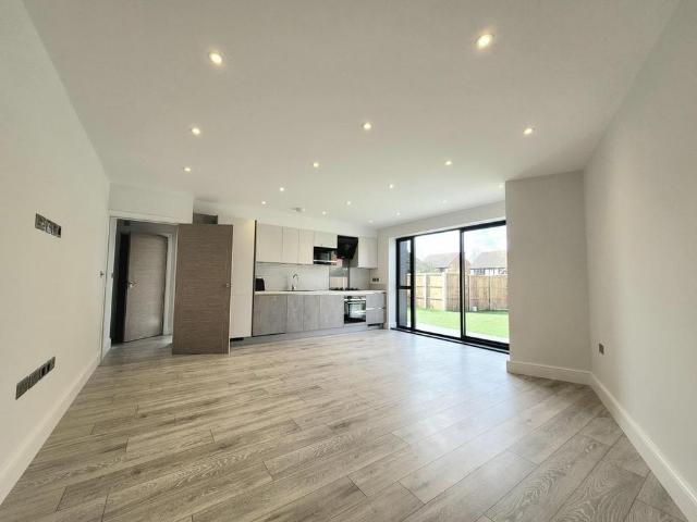 Apartment for rent in Watford Heath, North Watford