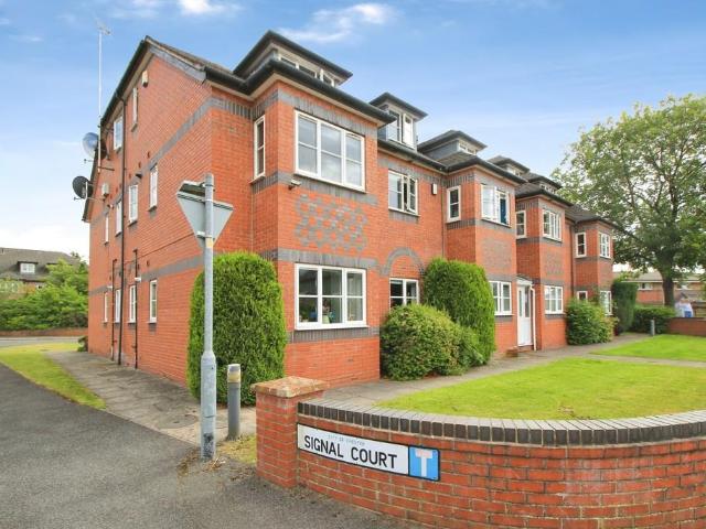 Flat for rent in Hoole, Two Mills