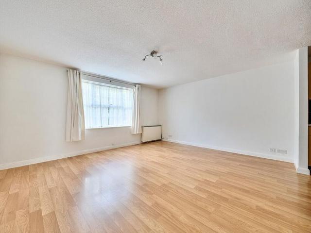 Apartment for rent in Duton Hill, Essex