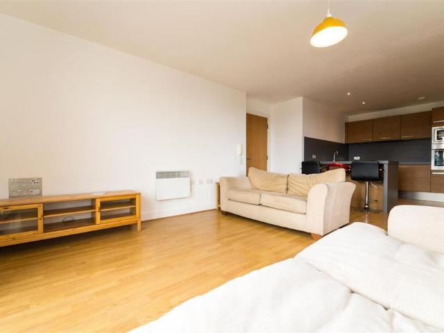 Apartment for rent in Limekilnburn, Green Quarter
