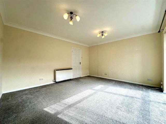 Apartment for rent in Ashton upon Mersey, Trafford Park