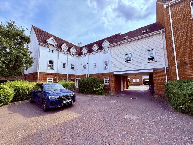 Flat for rent in Beaulieu Park, Chelmsford