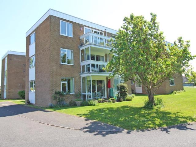 Flat for rent in Milford-on-Sea, Ashurst Bridge