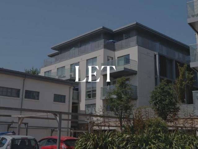 Flat for rent in Chalfont St. Peter, Denham