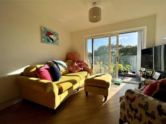 Apartment for rent in Oakdale, Poole