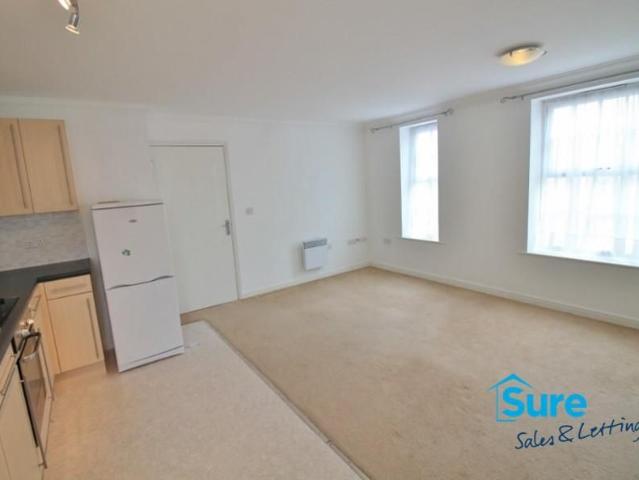 Apartment for rent in Wotton, Gloucester