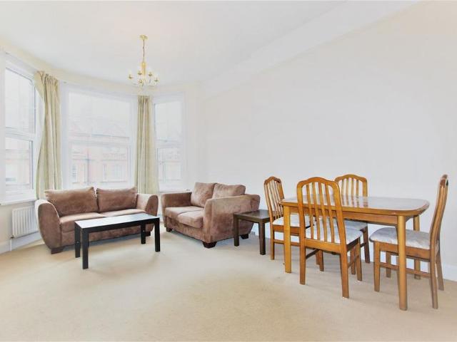 Apartment for rent in Swiss Cottage, Greater London