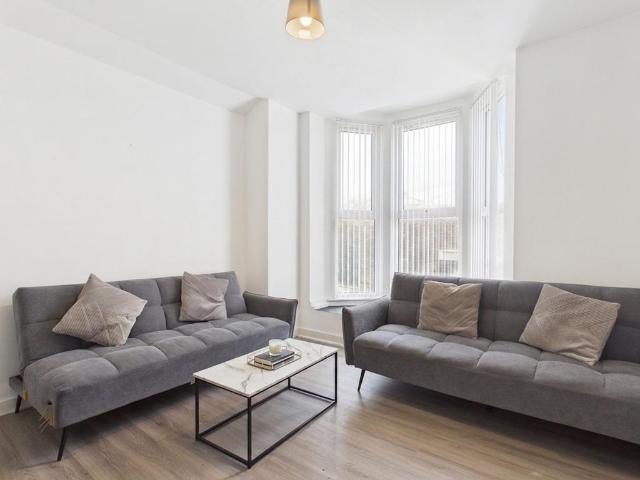 Flat for rent in Calderstones, Isle Of Man