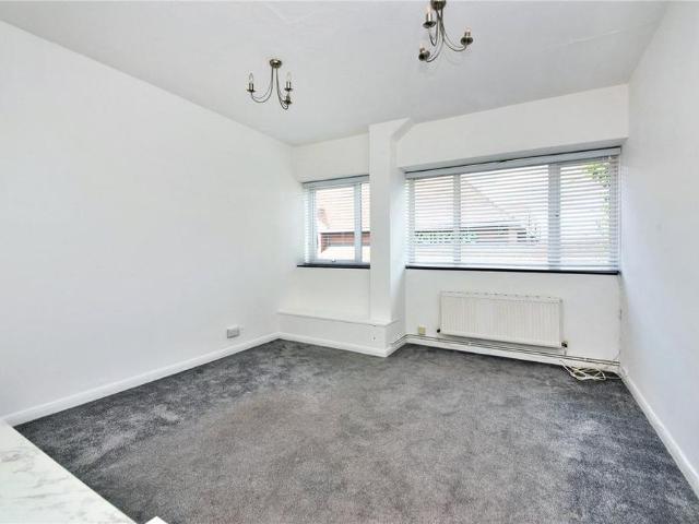 Apartment for rent in Red Hill, Surrey