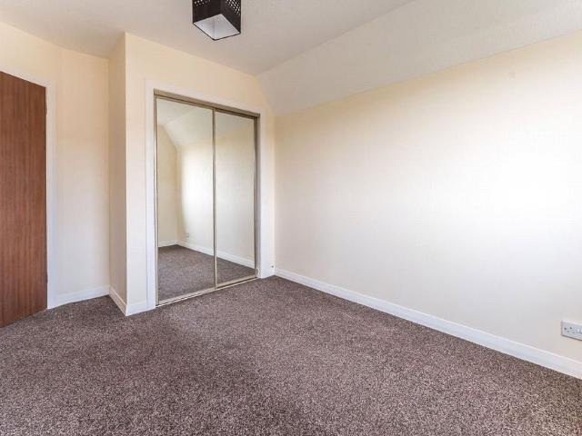 Apartment for rent in Hillside, Leith