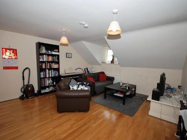 Apartment for rent in St John's, Warwick