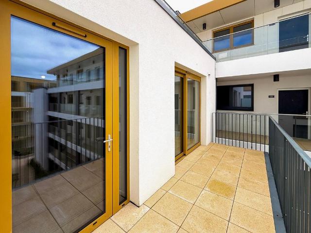 Flat for rent in St Helier, Greater London