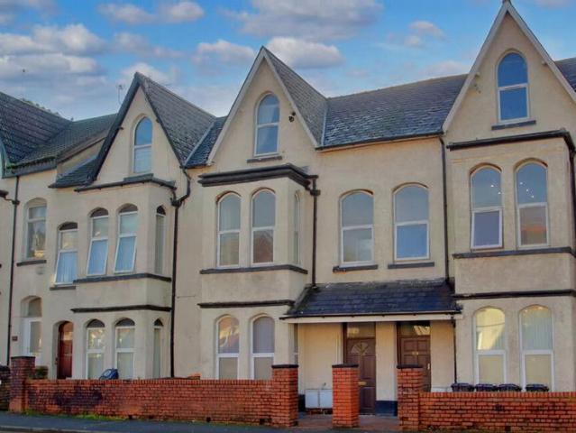 Flat for rent in Eveswell, Wales