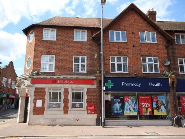 Flat for rent in Gerrards Cross, Denham