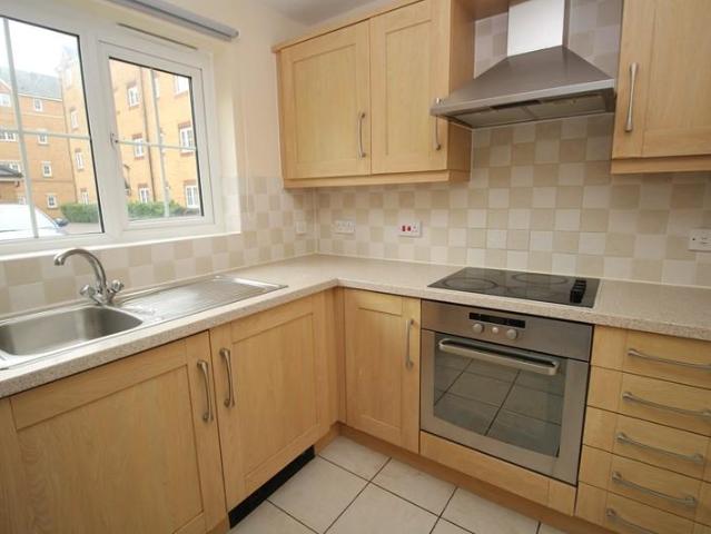 Flat for rent in Queens Park, Bedford