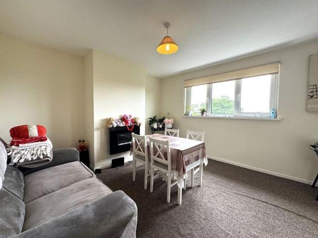 Apartment for rent in Nangreaves, Wales