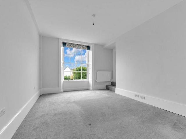 Apartment for rent in Great Faringdon, Dromore