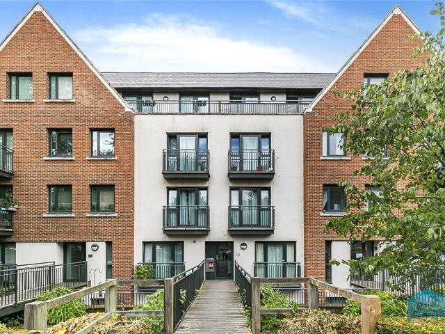 Apartment for rent in Woodside Park, Greater London