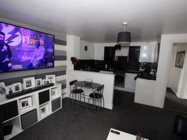 Apartment for rent in Burnedge, Greater Manchester