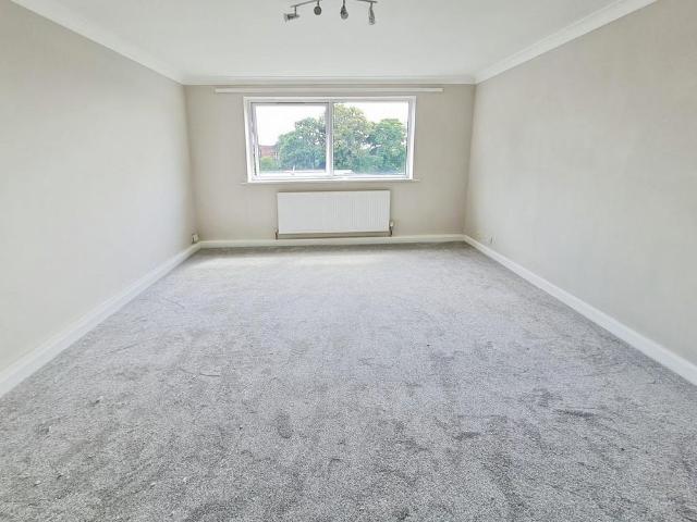 Apartment for rent in Moortown, West Yorkshire