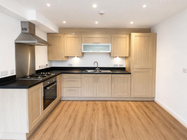 Flat for rent in Wrenthorpe, West Yorkshire