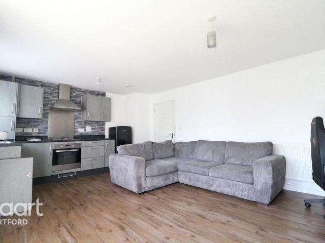 Apartment for rent in Stone, Monks Orchard