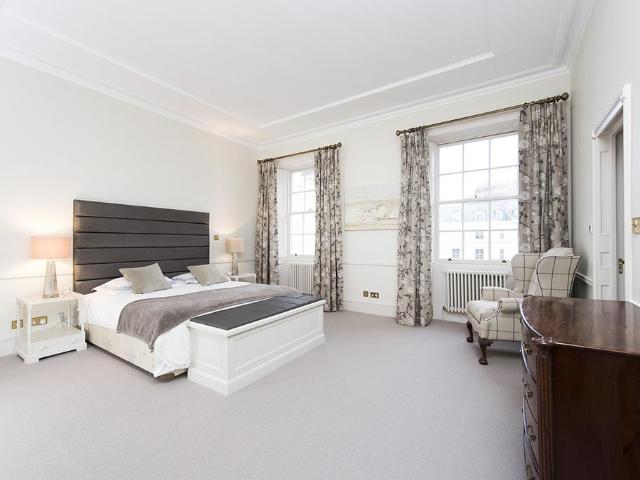 Flat for rent in Belgravia, Greater London