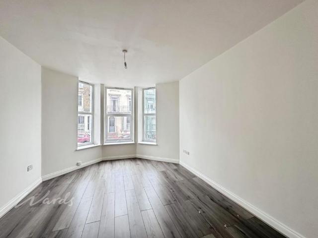 Apartment for rent in Cliftonville West, Acol