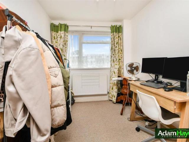 Apartment for rent in North Finchley, Greater London
