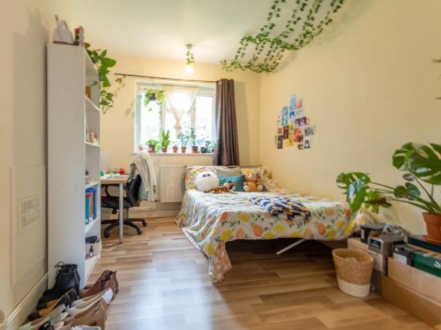 Apartment for rent in Stockwell Park, Greater London