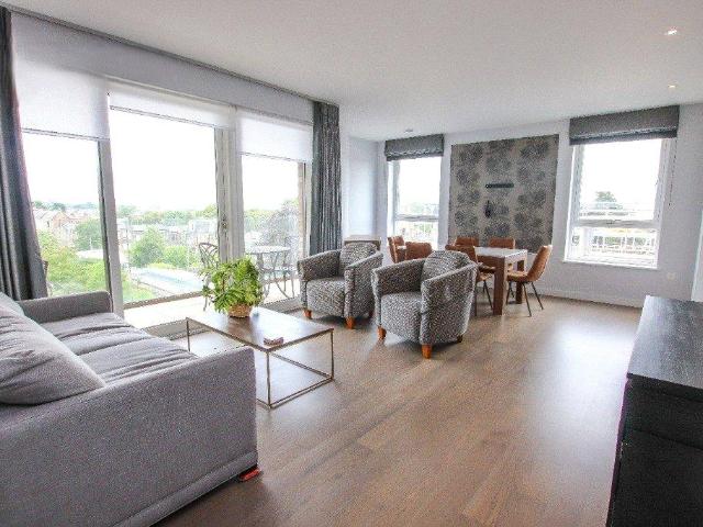 Flat for rent in Murrayfield, Scotland