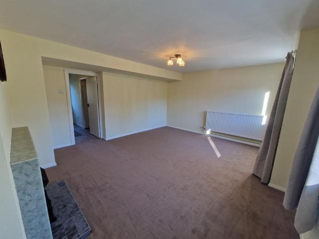 Apartment for rent in Five Acres, Hertfordshire