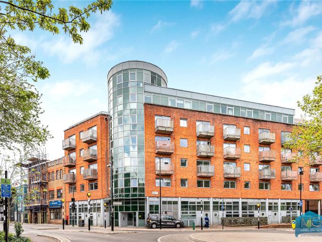 Apartment for rent in Highbury, Greater London