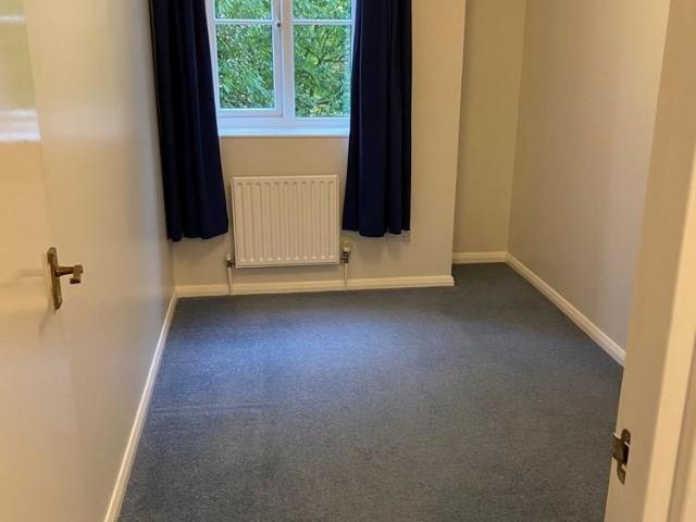Apartment for rent in Red Hill, Surrey