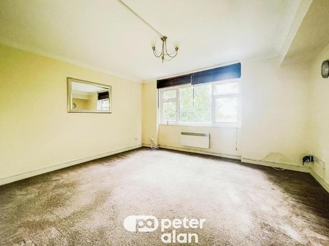 Apartment for rent in Falcon Lodge, Wales