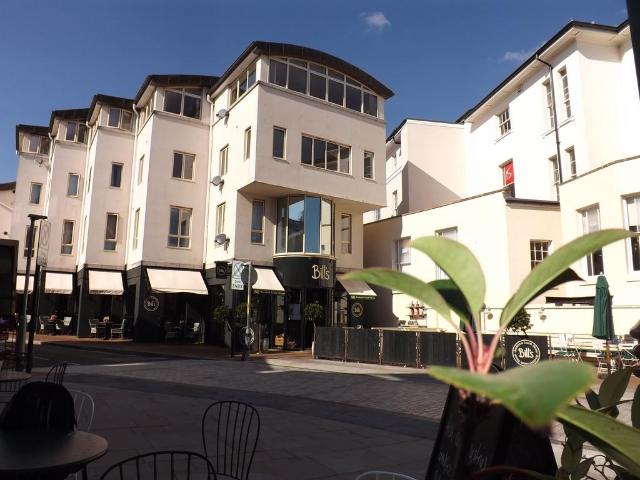 Flat for rent in St James, Sandown Park