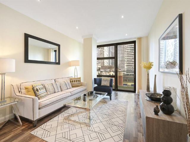 Flat for rent in Isle Of Dogs, Greater London