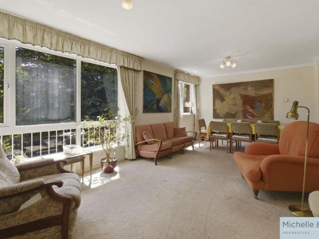 Apartment for rent in Metchley, Birmingham